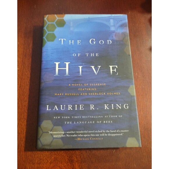 God of the Hive by Laurie R King Mary Russell Sherlock Holmes Mystery HCDJ 1st - Picture 1 of 6